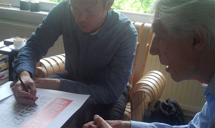 耐克為世界杯設(shè)計(jì)字體